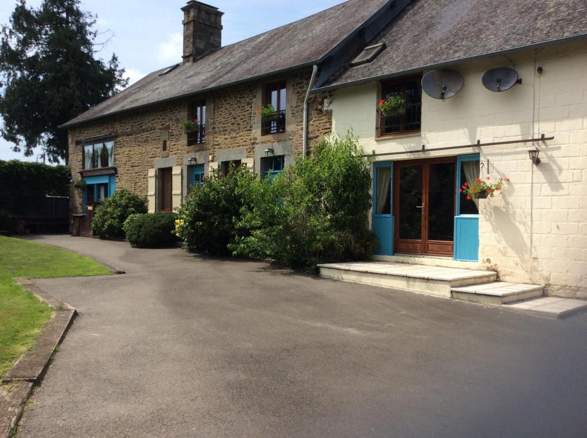 La Cahudiere Saint-Martin-Landelles Exterior photo